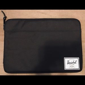 Herschel Anchor 15-Inch Mackbook Sleeve